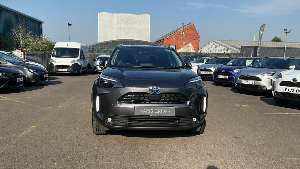 Toyota Yaris Cross Dynamic White #22