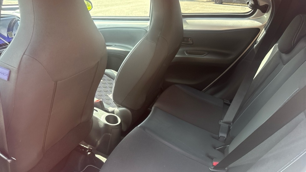 Toyota Aygo X 1.0 Vvt-i Edge X-shift Euro 6 Ss Grey #14