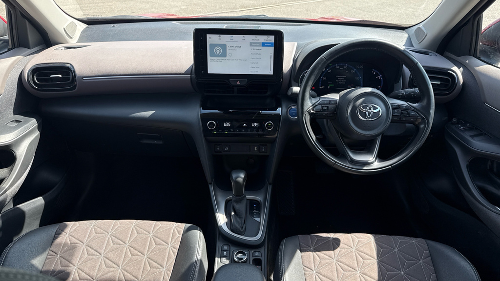 Toyota Yaris Cross 1.5 Vvt-h Excel E-cvt Awd Euro 6 Ss Red #6