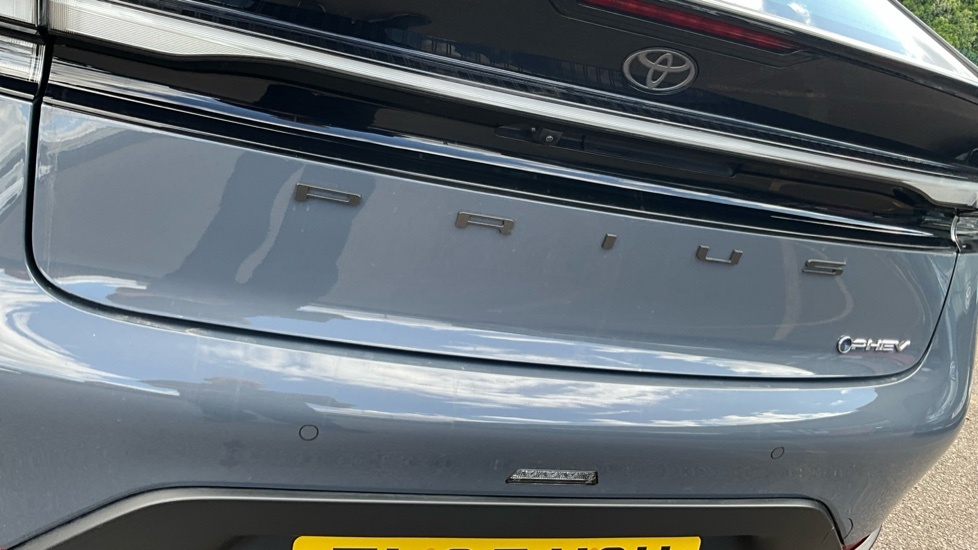 Toyota Prius 2.0 Phev Design Cvt Blue #40