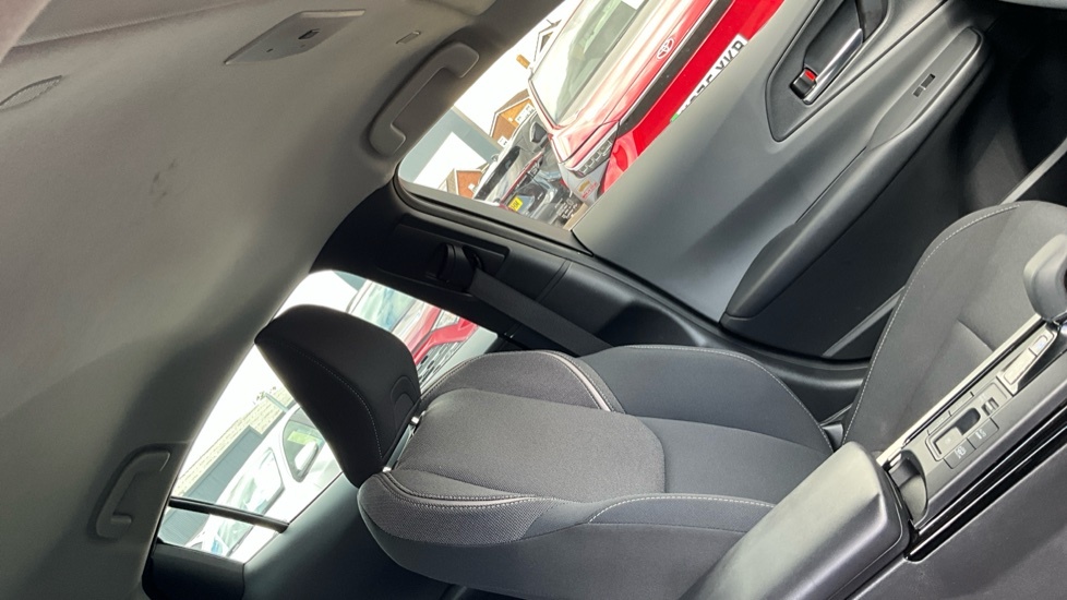 Toyota Prius 2.0 Phev Design Cvt Blue #19