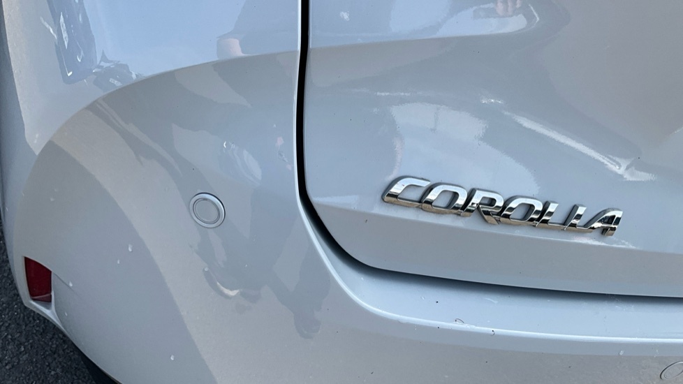 Toyota Corolla 1.8 Vvt H Gpf Icon Tech Hatchback Hybri Grey #41