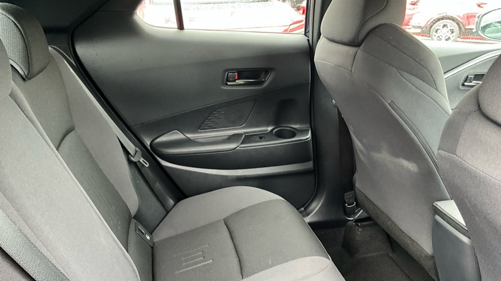 Toyota C-Hr Excel Hev Cvt Silver #8