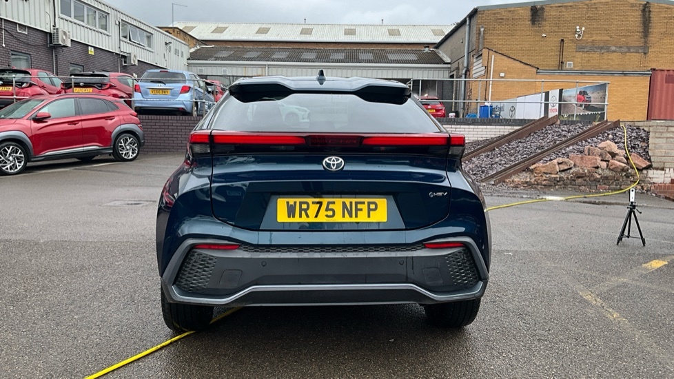 Toyota C-Hr Excel Hev Cvt Silver #26