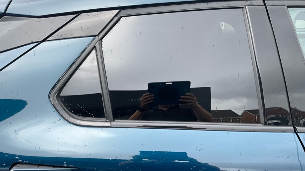 Toyota C-Hr Excel Hev Cvt Silver #47