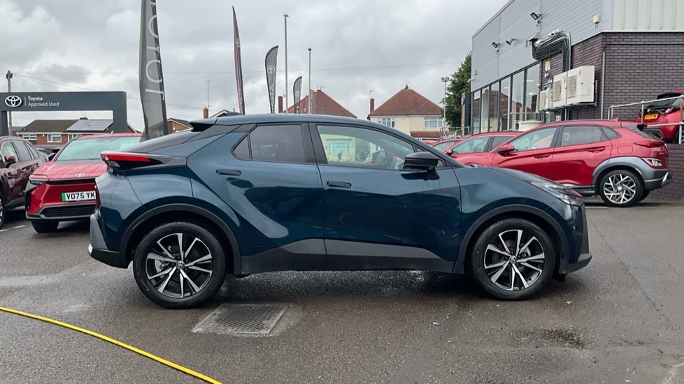Toyota C-Hr Excel Hev Cvt Silver #23