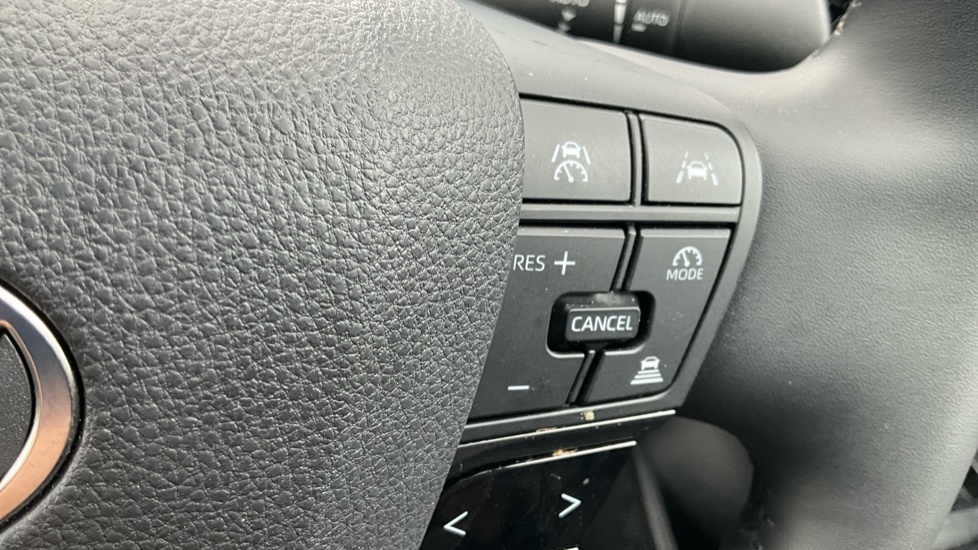 Toyota C-Hr Excel Hev Cvt Silver #28