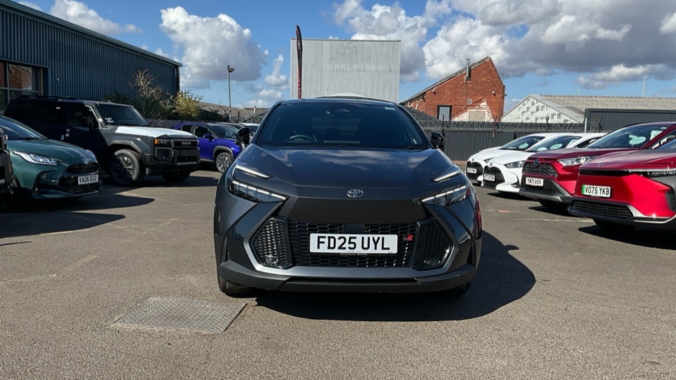 Toyota C-Hr Design White #22