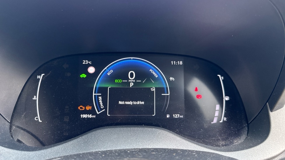 Toyota Yaris 1.5 Vvt-h Excel E-cvt Silver #11