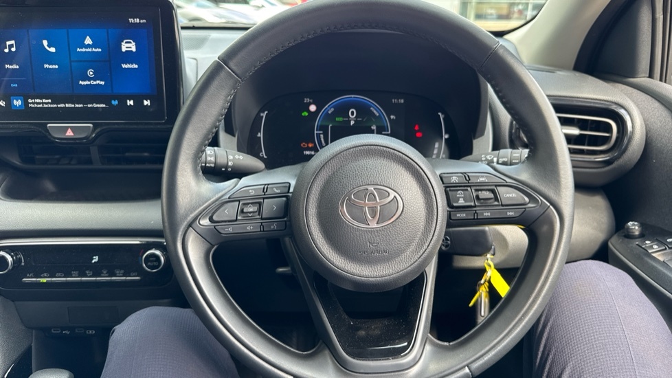 Toyota Yaris 1.5 Vvt-h Excel E-cvt Silver #7