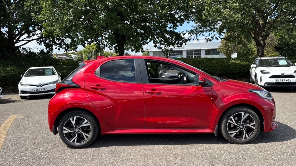 Toyota Yaris 1.5 Vvt-h Excel E-cvt Silver #23
