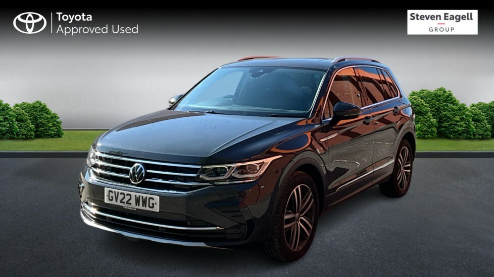 Volkswagen Tiguan Elegance Red #3