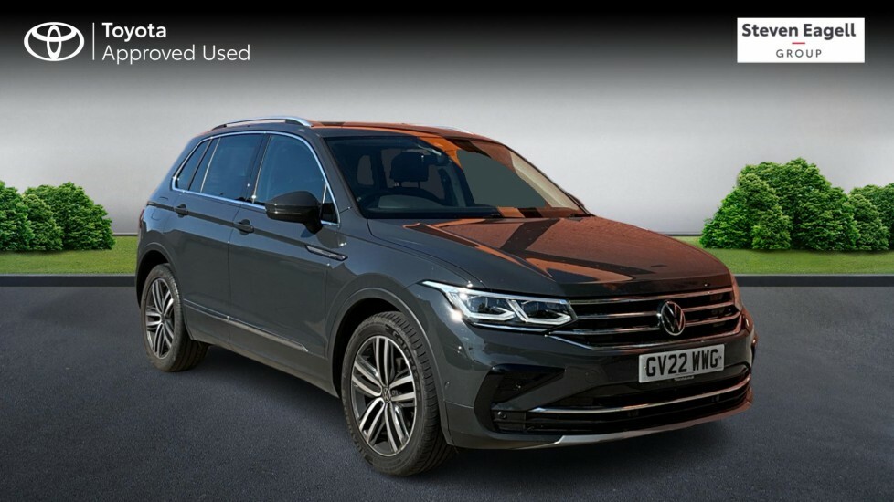 Volkswagen Tiguan Elegance Red #1