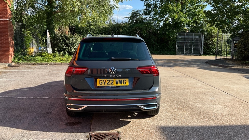 Volkswagen Tiguan Elegance Red #26