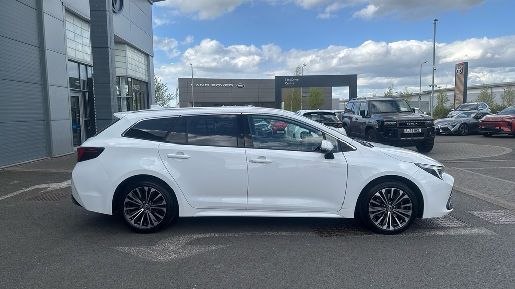 Toyota Corolla 1.8 Hybrid Icon Cv #23