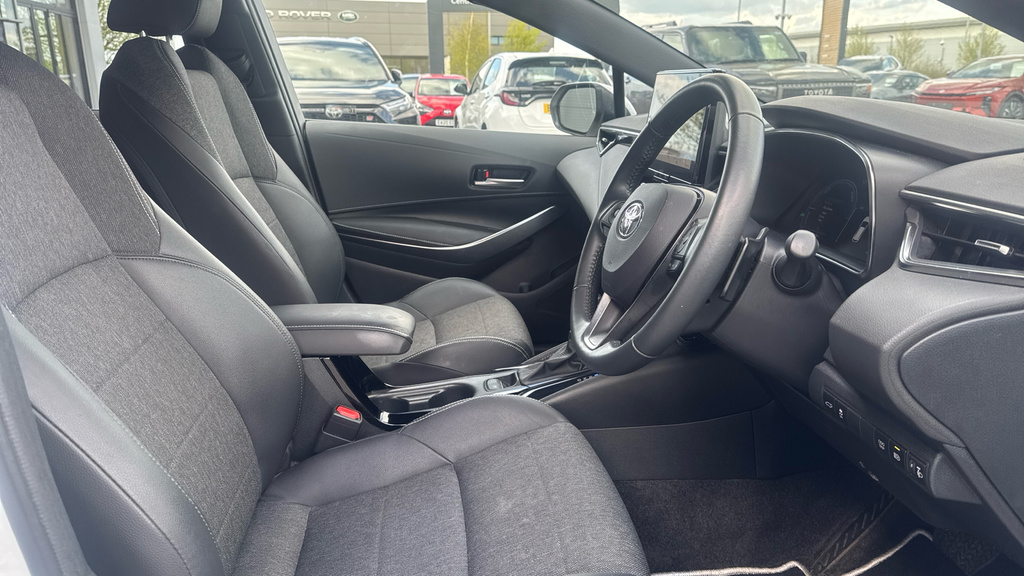 Toyota Corolla 1.8 Hybrid Icon Cv #12
