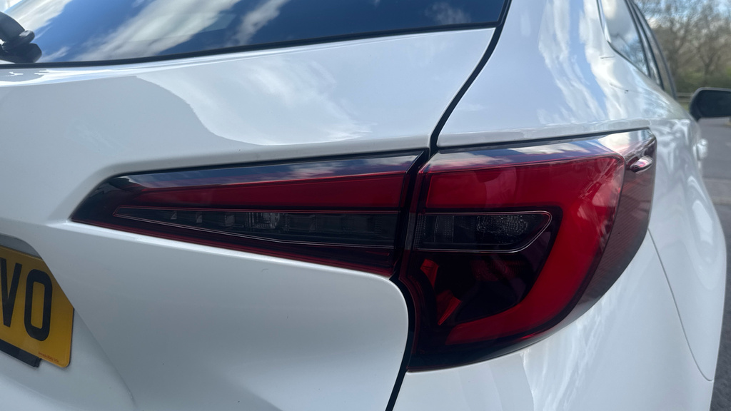 Toyota Corolla 1.8 Hybrid Icon Cv #21