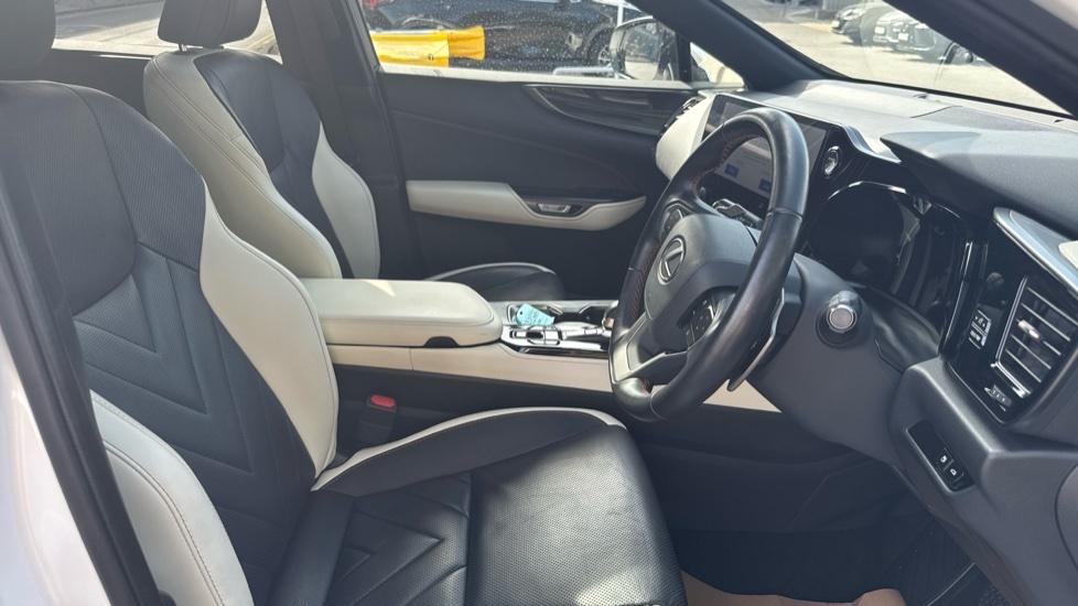 Lexus NX 450H 2.5 Takumi E-cvt Sunroof Black #13
