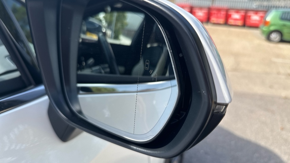 Lexus NX 450H 2.5 Takumi E-cvt Sunroof Black #40