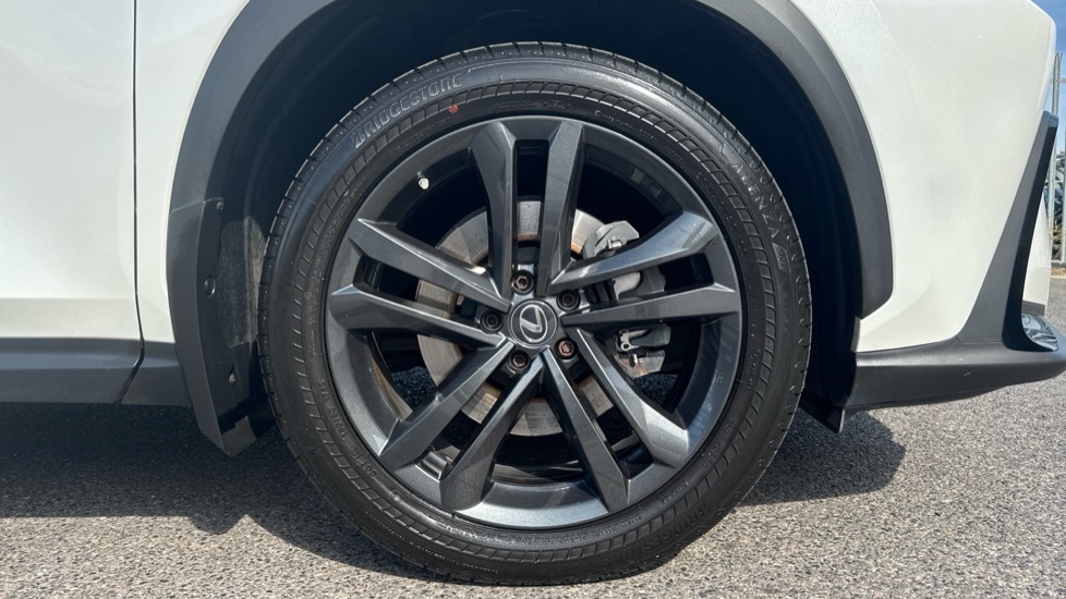 Lexus NX 450H 2.5 Takumi E-cvt Sunroof Black #24