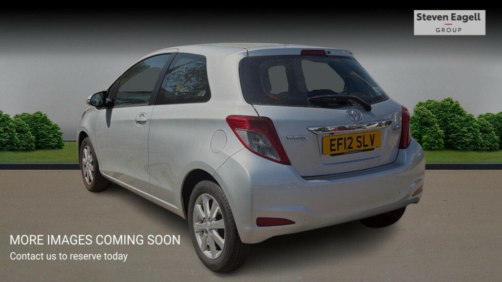 Toyota Yaris 1.33 Dual Vvt-i Tr Euro 5 Silver #2