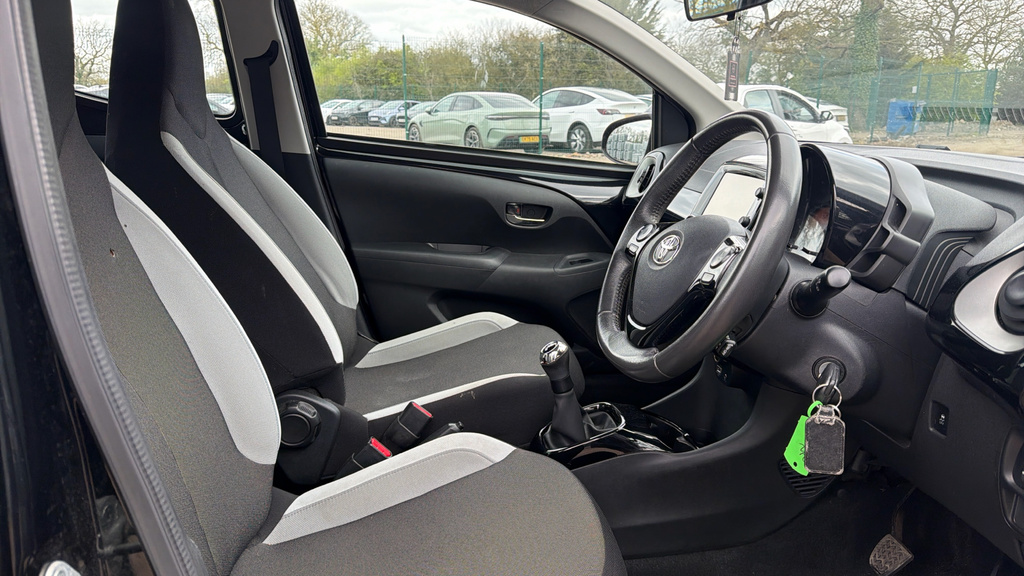 Toyota Aygo Red #10