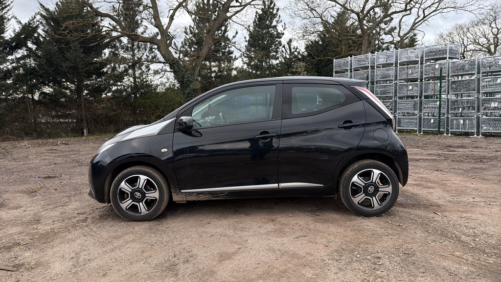 Toyota Aygo Red #16