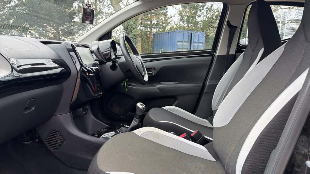 Toyota Aygo Red #9