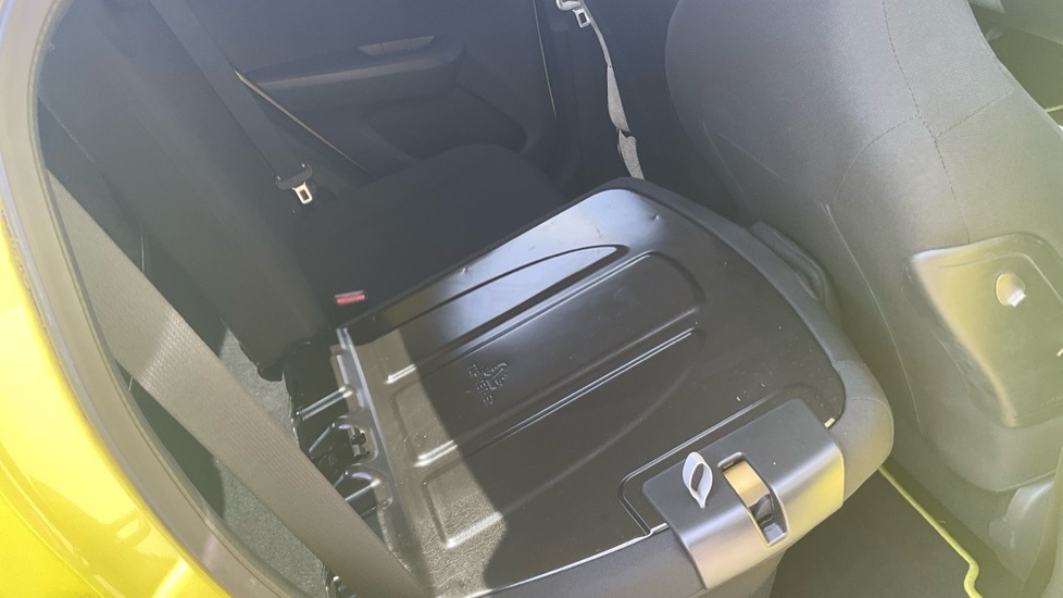 Toyota Aygo 1.0 Vvt-i X-pression Red #18