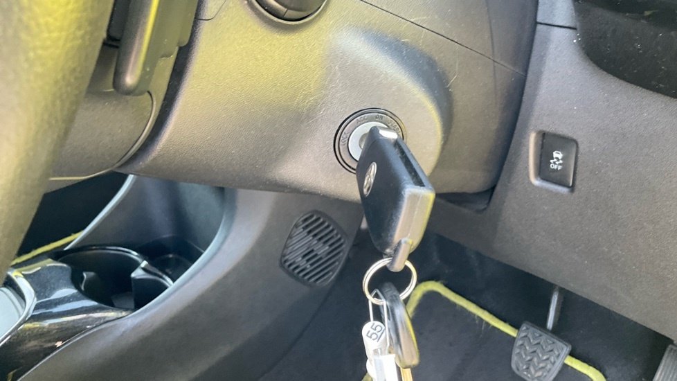 Toyota Aygo 1.0 Vvt-i X-pression Red #16