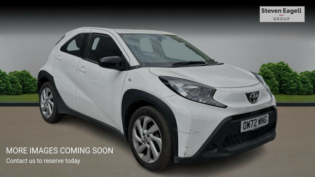 Toyota Aygo X 2022 1.0 Vvt-i Edge Hatchback X-shift E Green #1