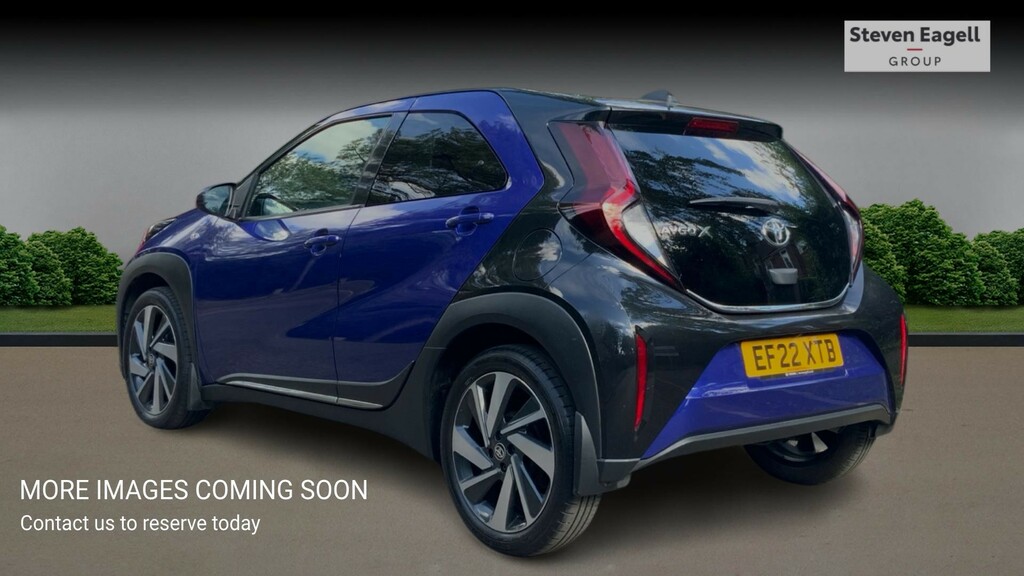 Toyota Aygo X 1.0 Vvt-i Edge Green #2
