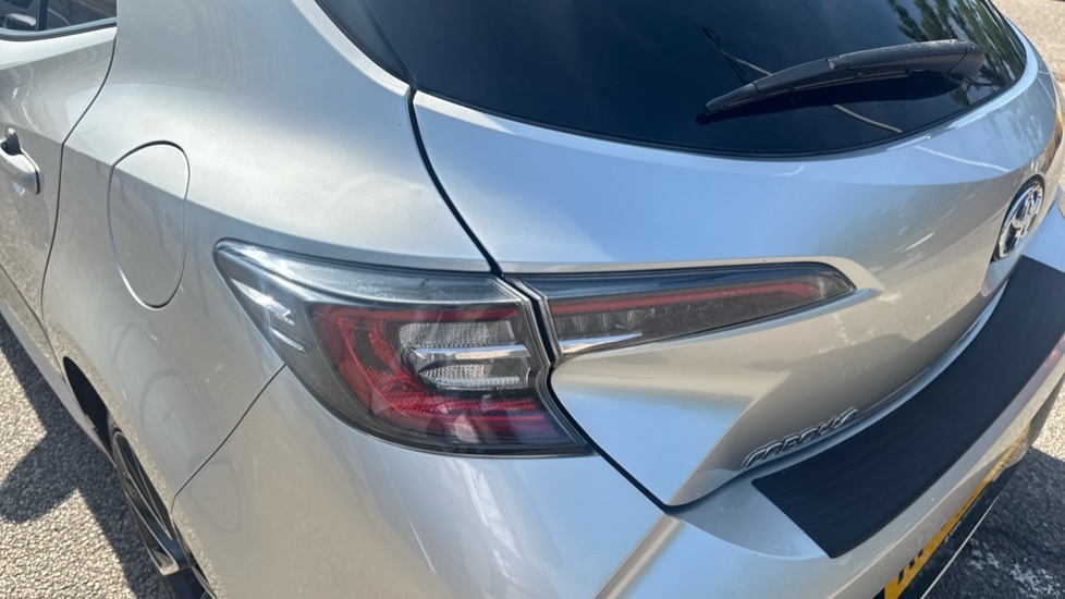 Toyota Corolla 1.2 Vvt-i Icon 114 Bhp Silver #21