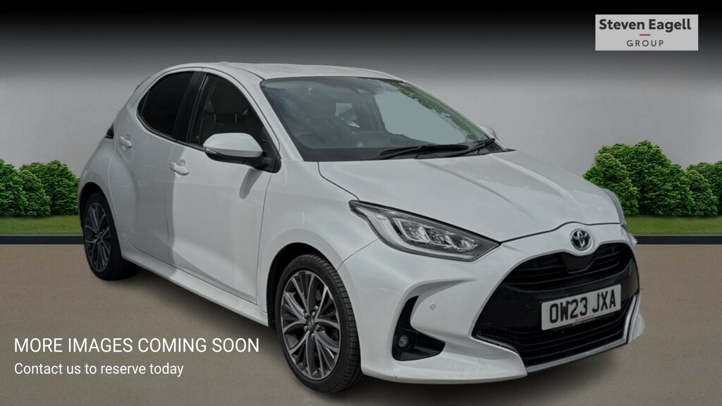 Toyota Yaris Icon White #1
