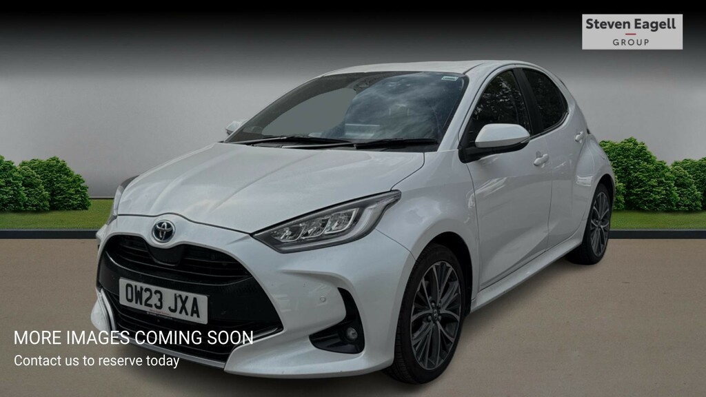 Toyota Yaris Icon White #3