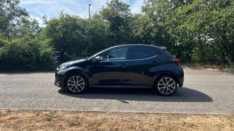 Toyota Yaris Vvt-i Design Air Conbluetooth Black #24