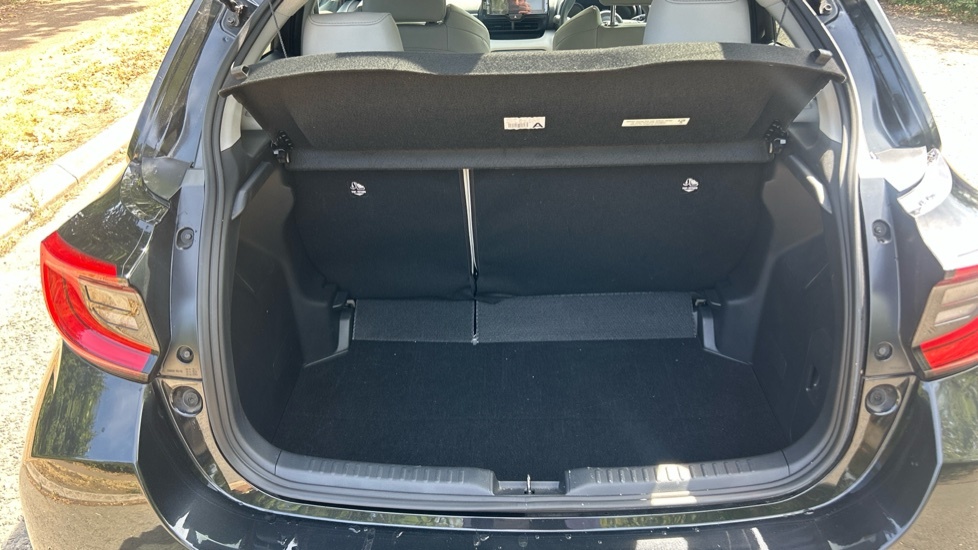 Toyota Yaris Vvt-i Design Air Conbluetooth Black #13