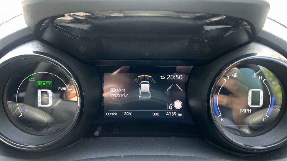 Toyota Yaris Vvt-i Design Air Conbluetooth Black #38