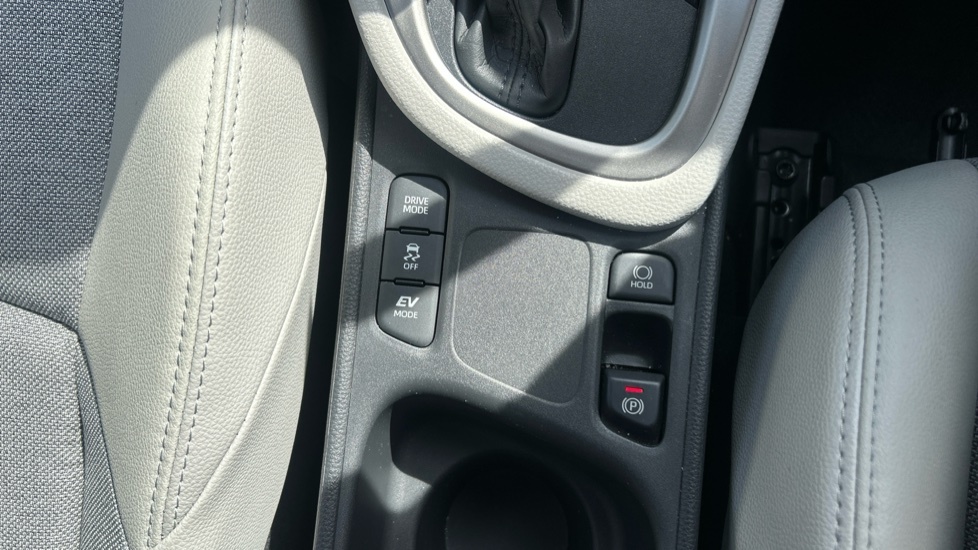 Toyota Yaris Vvt-i Design Air Conbluetooth Black #36