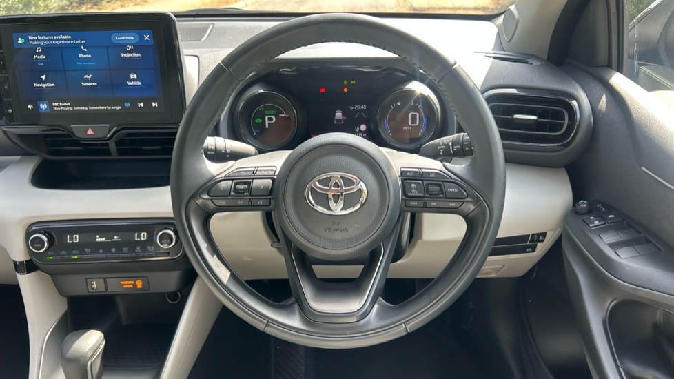 Toyota Yaris Vvt-i Design Air Conbluetooth Black #7