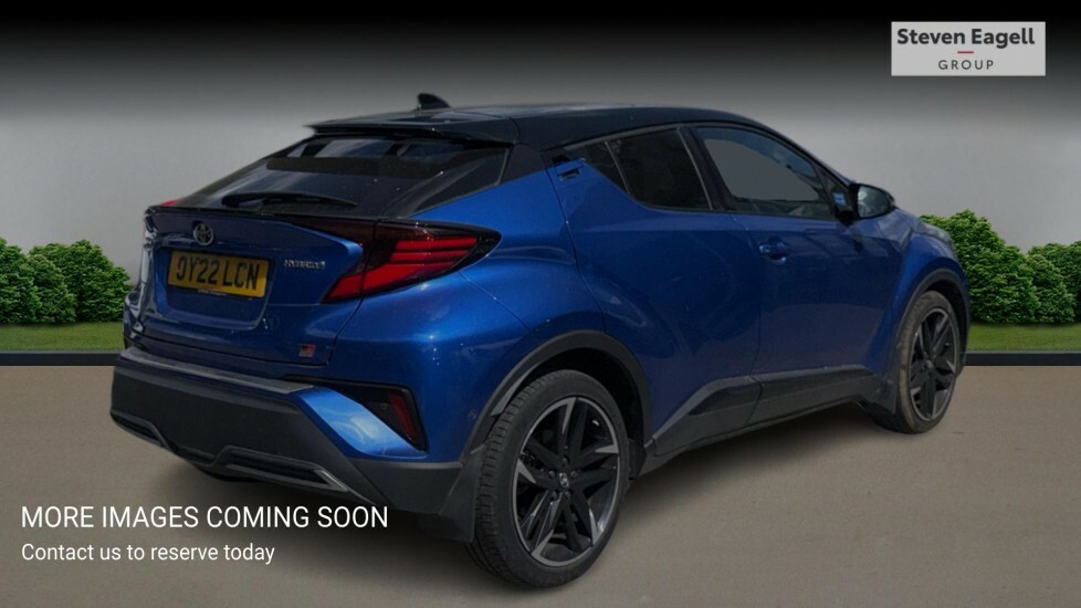 Toyota C-Hr Suv White #4