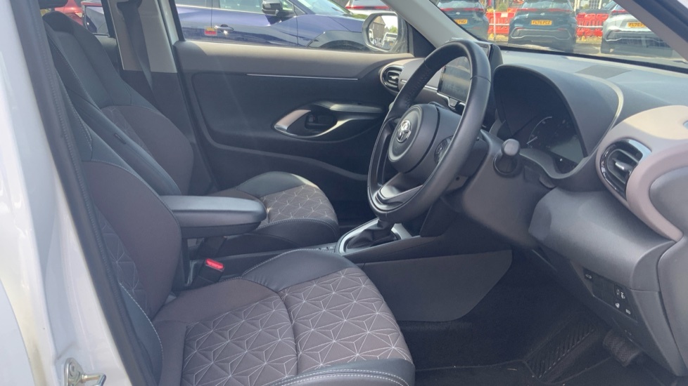 Toyota Yaris Cross Excel Silver #12