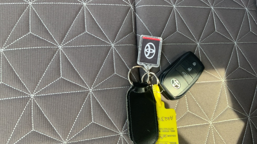 Toyota Yaris Cross Excel Silver #28