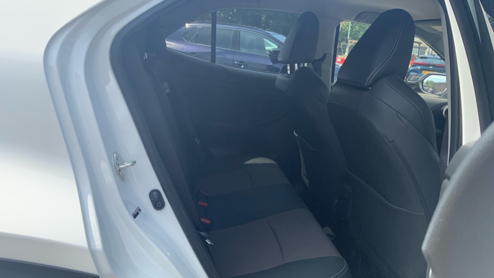 Toyota Yaris Cross Excel Silver #8
