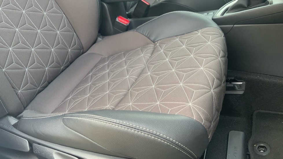 Toyota Yaris Cross Excel Silver #17