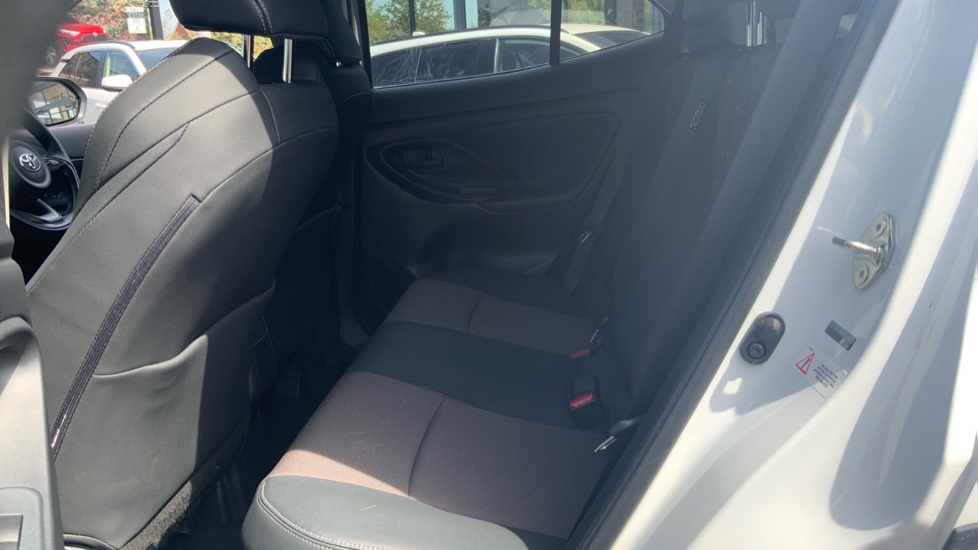 Toyota Yaris Cross Excel Silver #15