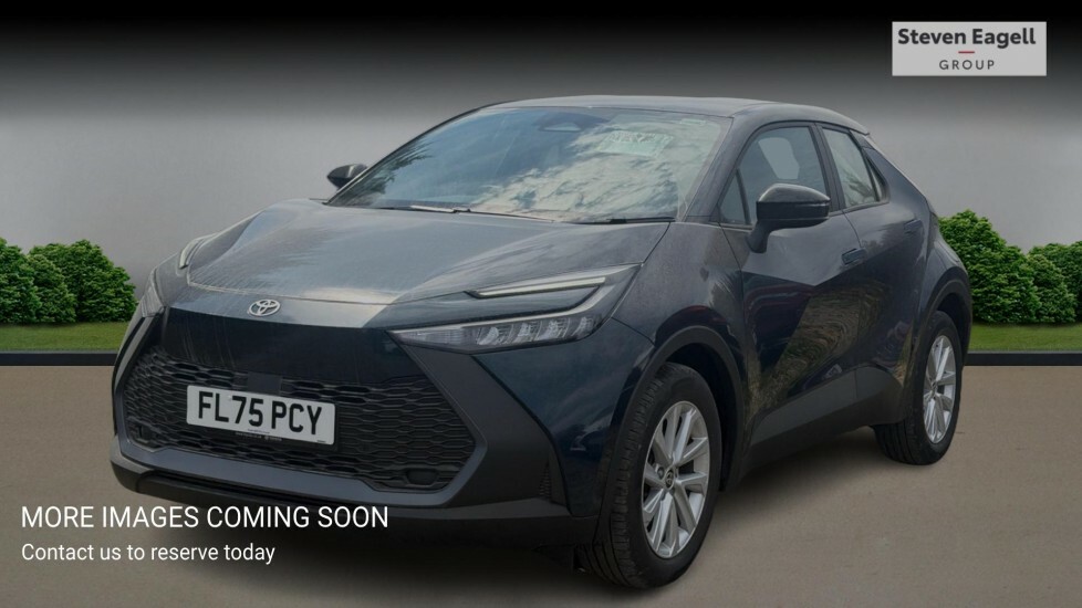 Toyota C-Hr Design Hev Cvt White #3