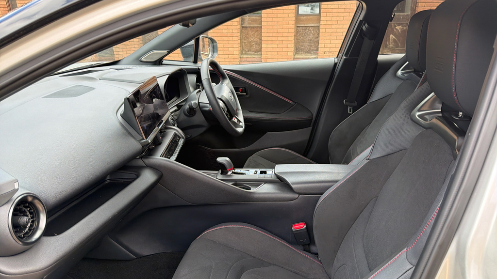 Toyota C-Hr 2.0 Vvt 13.6Kwh Gr Sport Suv Plug-in Hy Silver #5