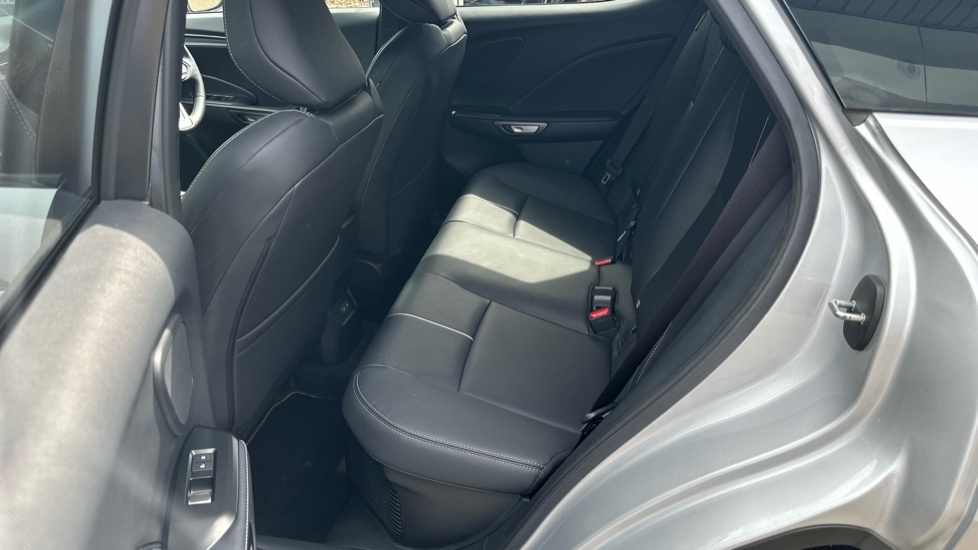 Lexus LBX 1.5 Vvt-ie Takumi E-cvt Euro 6 Ss  #16