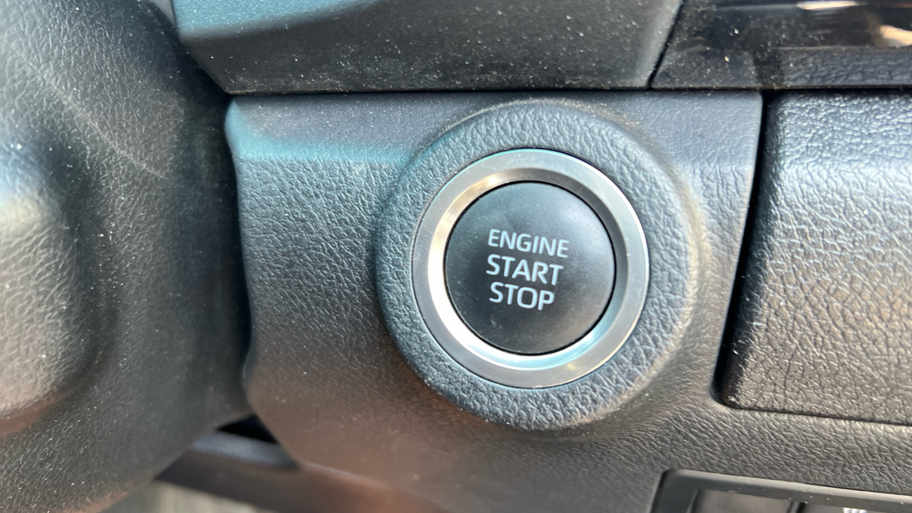 Toyota HILUX 45 26.8Kwh Expression Hatchback #16